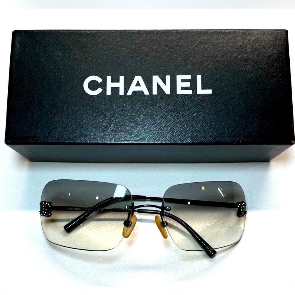 Chanel sunglasses 4017-D gradient lens Rhinstone CC